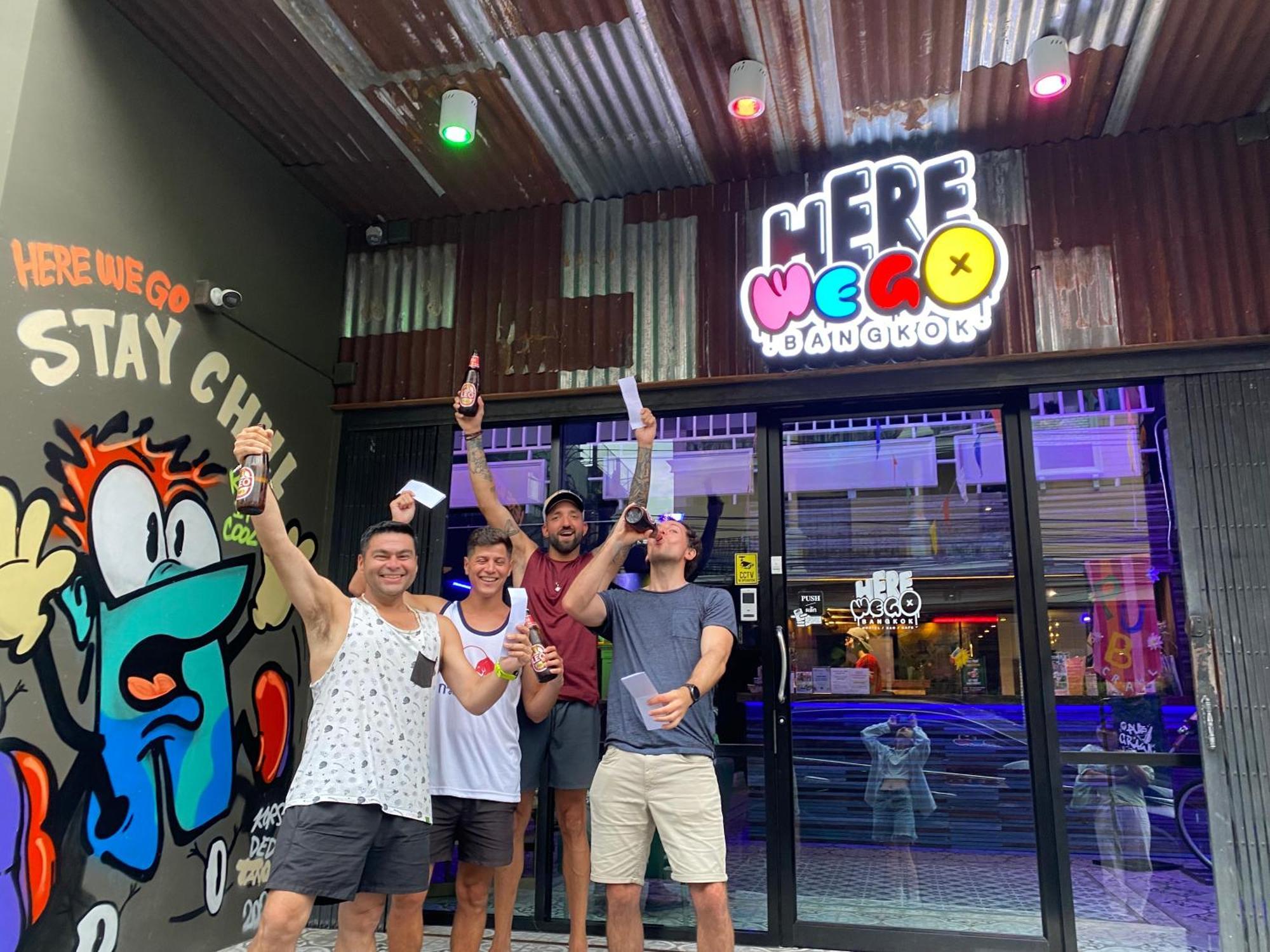 Here We Go Bangkok Ngoại thất bức ảnh