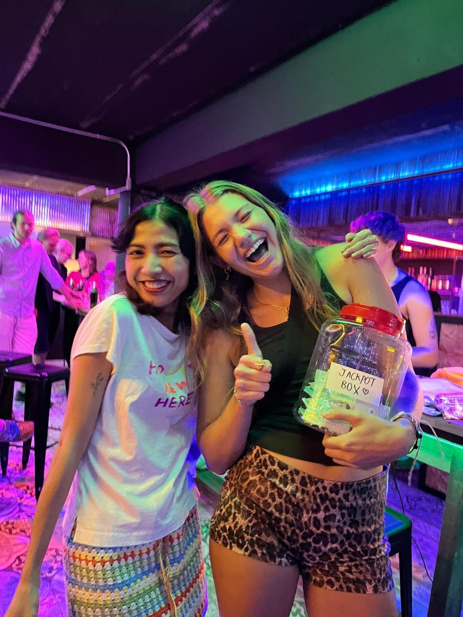 Here We Go Bangkok Ngoại thất bức ảnh